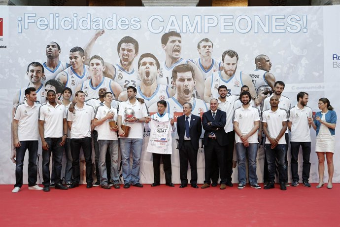 Recepción al Real Madrid en la Comunidad