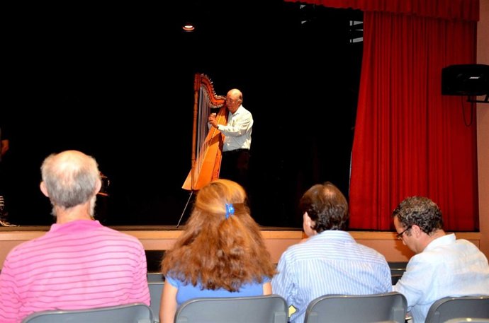 Casting de músicos ambulantes en Fuengirola