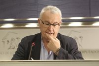 IU abre el debate sobre la conveniencia de que España siga en el euro