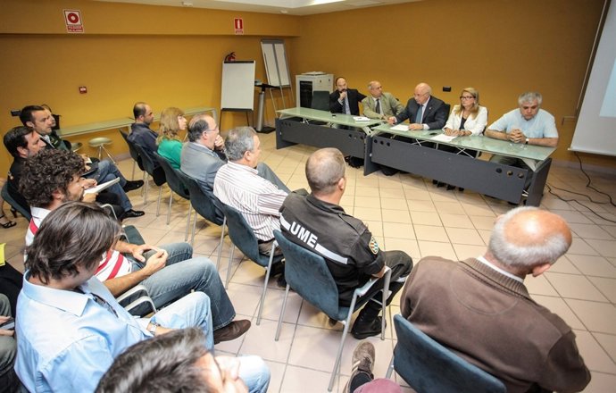 Reunión con los medios de seguridad contra incendios