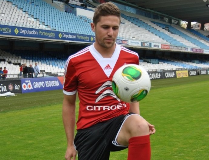 Fontás en su presentación con el Celta