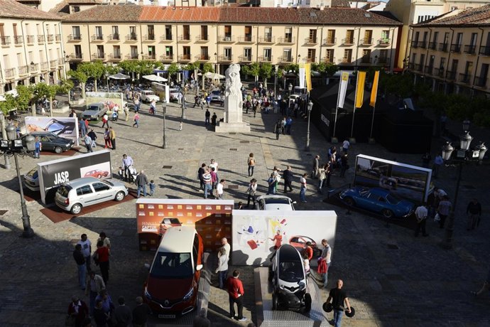 Exposición de Renault en Palencia                    