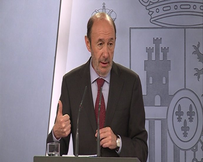 Rubalcaba ve clave "unir fuerzas" para el Consejo Europeo