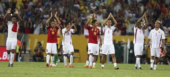 Villa y Torres juguetean con Tahití