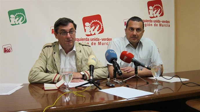 El portavoz de IU en el Congreso y el coordinador regional de IU-Verdes 