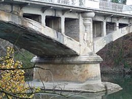 Pila del puente de Liédena