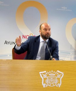 El portavoz del equipo de gobierno del Ayuntamiento de Sevilla, Francisco Pérez