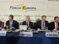 Pachi Vázquez propone "una moratoria" en los despidos por causas económicas hasta 2015 a través de un programa de ayudas