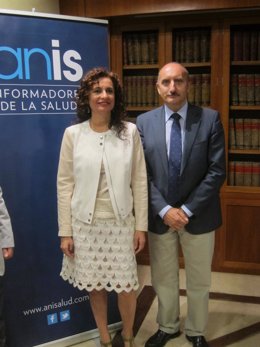 La consejera de Salud y Bienestar Social de la Junta de Andalucía, María Jesús M