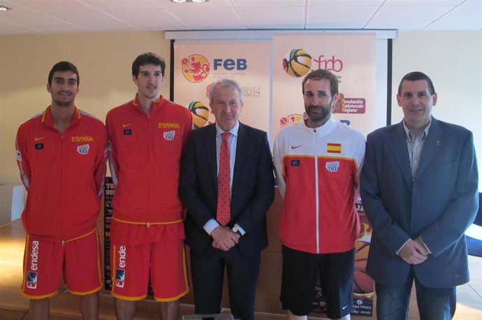 Participantes en la presentación del Torneo