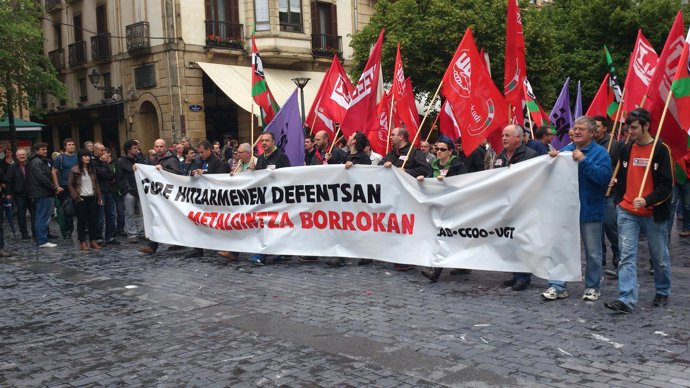 Trabajadores y sindicatos se manifiestan en el Boulevard