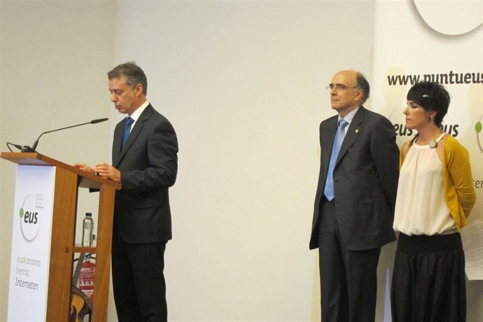 El lehendakari durante la presentación del dominio .Eus