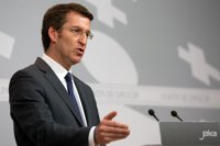 Feijóo atribuye el estado de las cajas a "fallos en cadena" y cree que se está "ganando" el problema de las preferentes