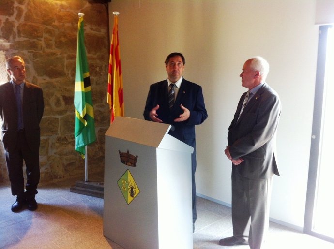 Josep Maria Pelegrí inaugura un Centro de interpretación de aves