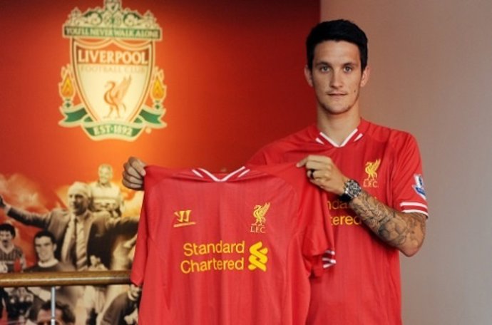 El jugador Luis Alberto presentado con el Liverpool