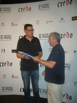 Entrega del reconocimiento como visitante 25.000 de Credo