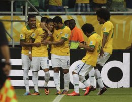 Brasil vence a Italia en la Copa Confederaciones