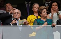 Fútbol.- FIFA apoya a presidenta de Brasil y reafirma compromiso con Mundial 2014