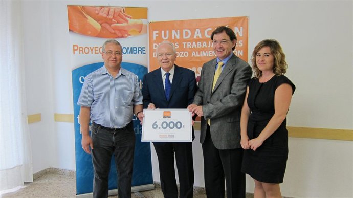 Fundación Trabajadores de ElPozo Alimentación dona 6.000 euros a Proyecto Hombre