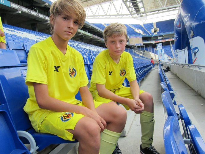 Carlo Adriano García y Carlos Cobo alevines del Villarreal  en Danone Nations Cu
