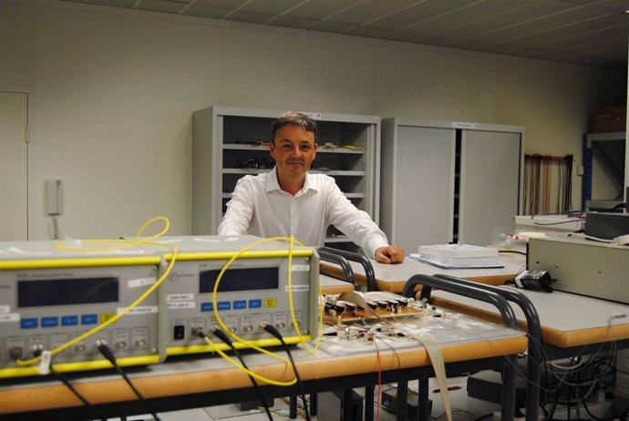 El catedrático de investigador de la UPV José Capmany