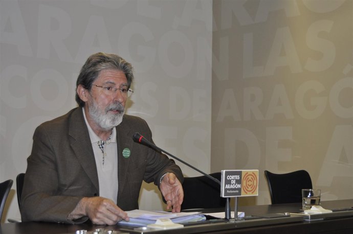 El portavoz del Grupo Parlamentario de IU de las Cortes, Adolfo Barrena.