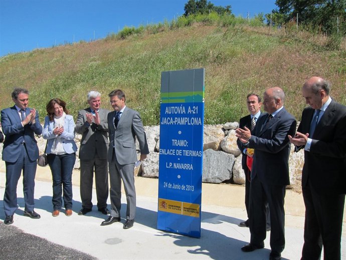 Puesto en servicio el tramo de la A-21 entre Tiermas y Navarra.