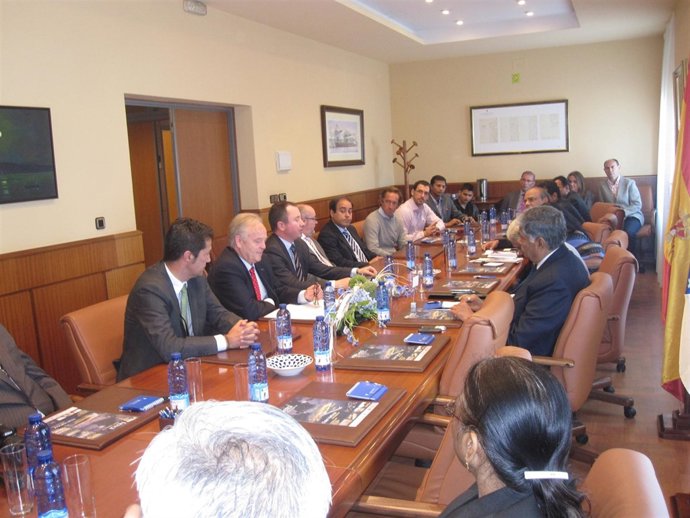 Reunión en el Puerto de Ferrol con una delegación de India