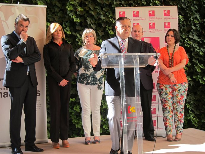 Fuentes interviene en la presentación de la Cumbre