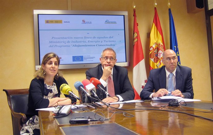 De izquierda a derecha, González, Martínez Bermejo y Martín Tobalina.