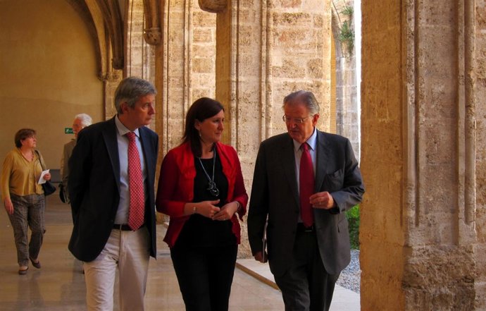 Rafael Ripoll, Maria José Català y Felipe Garín en el Centre del Carme
