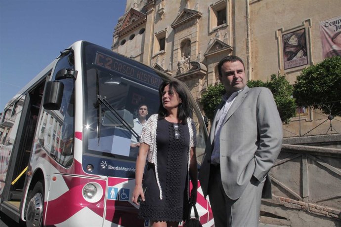 Presentación de los microbuses