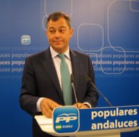 Zoido exigirá a Griñán que "cambie de rumbo" o admita que la situación de Andalucía "le supera y se vaya cuanto antes"