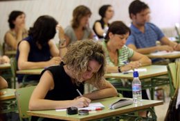 La Comunitat convoca 300 plazas de profesor
