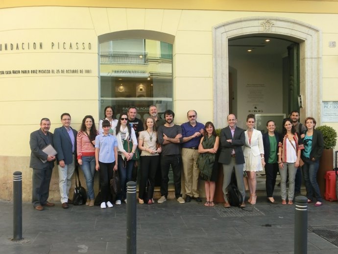 Primera Red de Estudios Digitales sobre Cultura Artística 