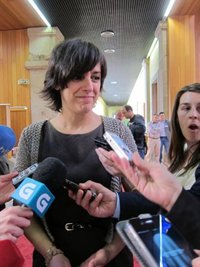 La senadora autonómica afirma que "todas las cámaras tienen que tener un valor" y "hay que recuperarlo"