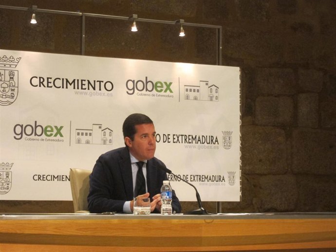 Pedro Tomás Nevado-Batalla