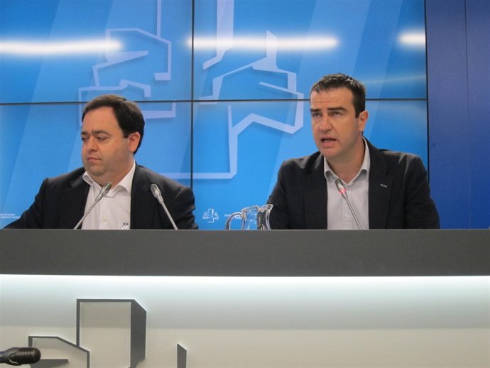 Los portavoces de UPyD Rafael Delgado y Gorka Maneiro