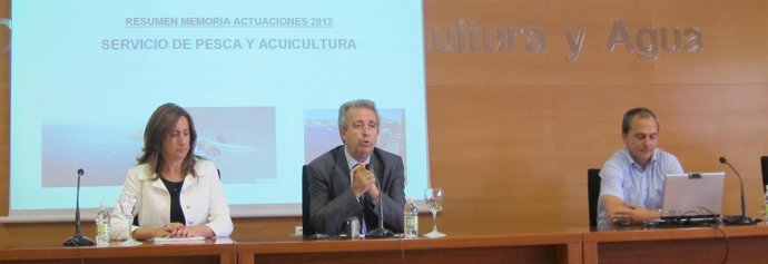 Cerdá, en el centro, con Morales y Dolores