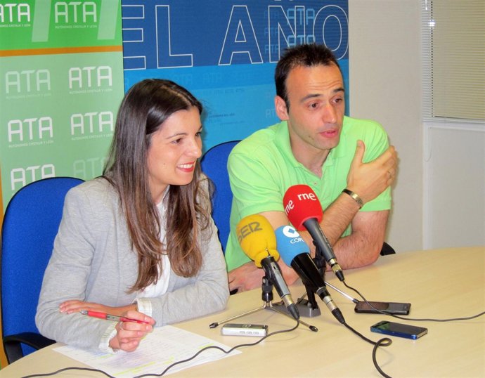 En la imagen, la presidenta de ATA en Castilla y León, Soraya Mayo y el vicepres