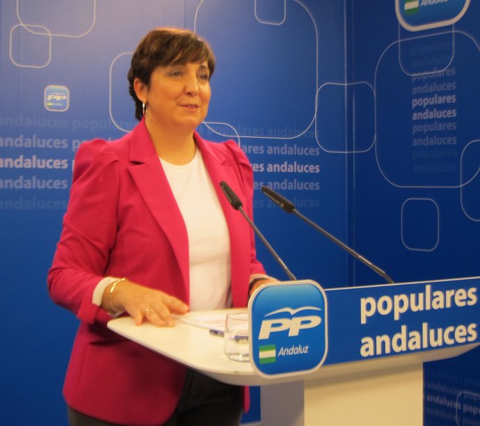 La vicesecretaria del PP-A Ana Corredera hoy en rueda de prensa
