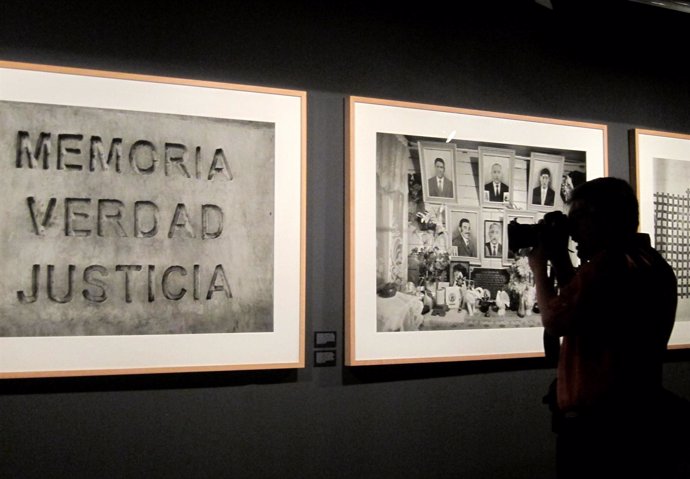 Exposición 'Desaparecidos' de Gervasio Sánchez en el Museu d'Etnologia