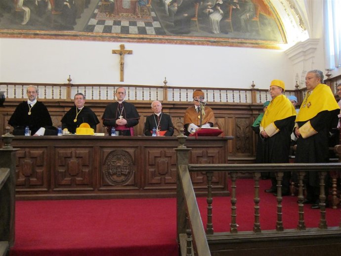 Acto de investidura del 'Honoris Causa' Jiménez Collado