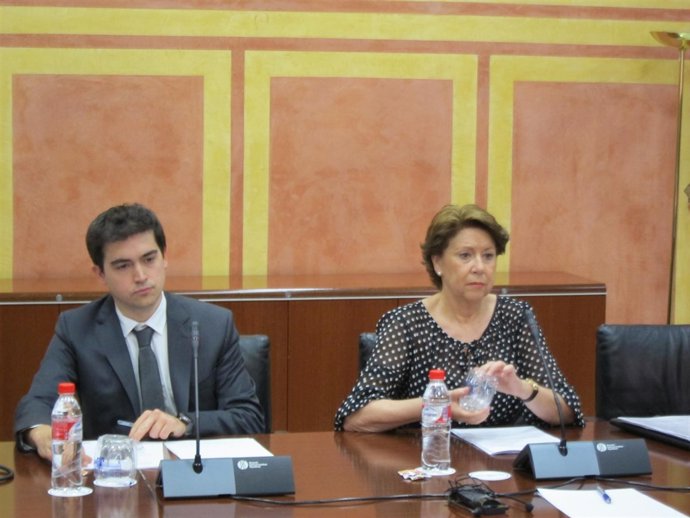 La vicepresidenta del BEI, Magdalena Álvarez, en el Parlamento andaluz