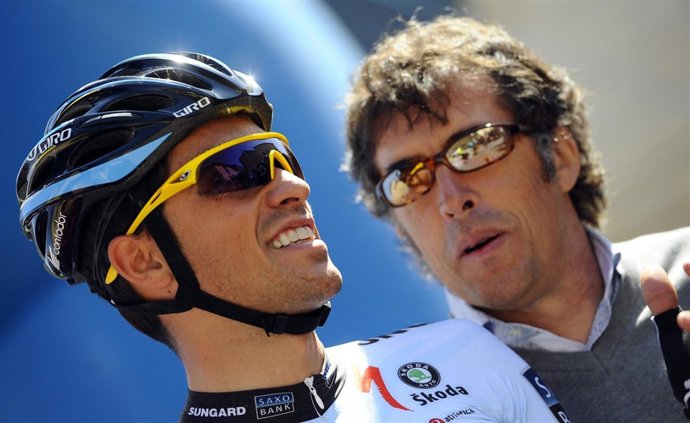Perico Delgado junto con Alberto Contador