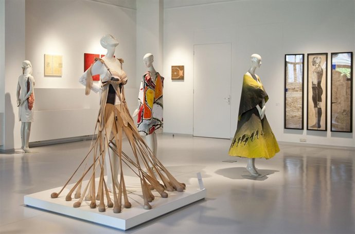 EXPOSICIÓN FASHION ART