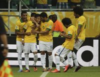 Fútbol/Confederaciones.- Brasil y Uruguay se enfrentan por un puesto en la final