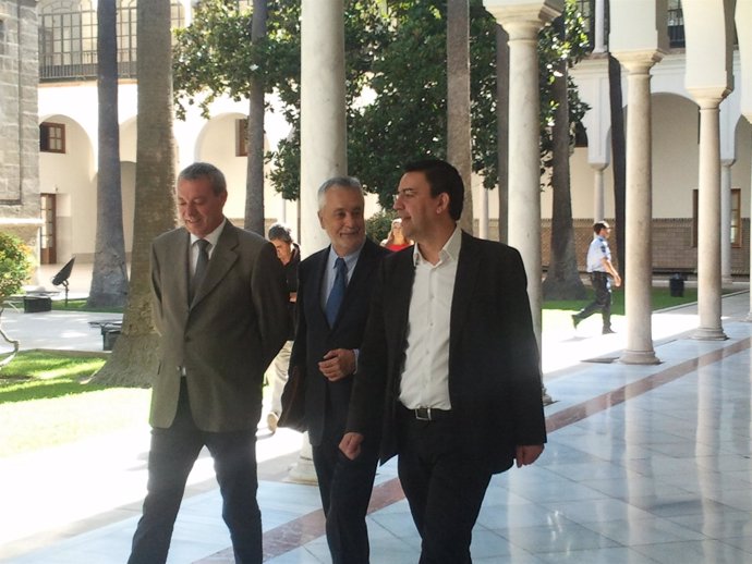 Griñán, este miércoles en el Parlamento, junto a Jiménez y De la Chica