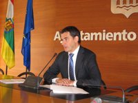 Sáinz dice que los logroñeses merecen una oposición "seria, responsable, cohesionada, pero sobretodo constructiva"