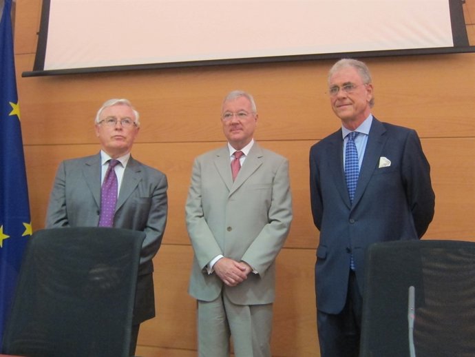 Cobacho, Valcárcel y José Luis Zoreda de la Rosa